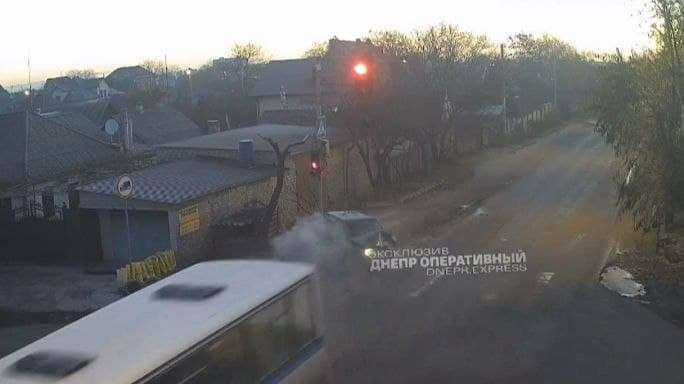 Врезался в светофор