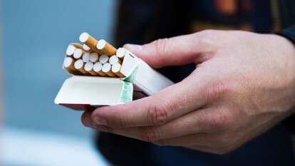 Сколько украинцы тратят на сигареты