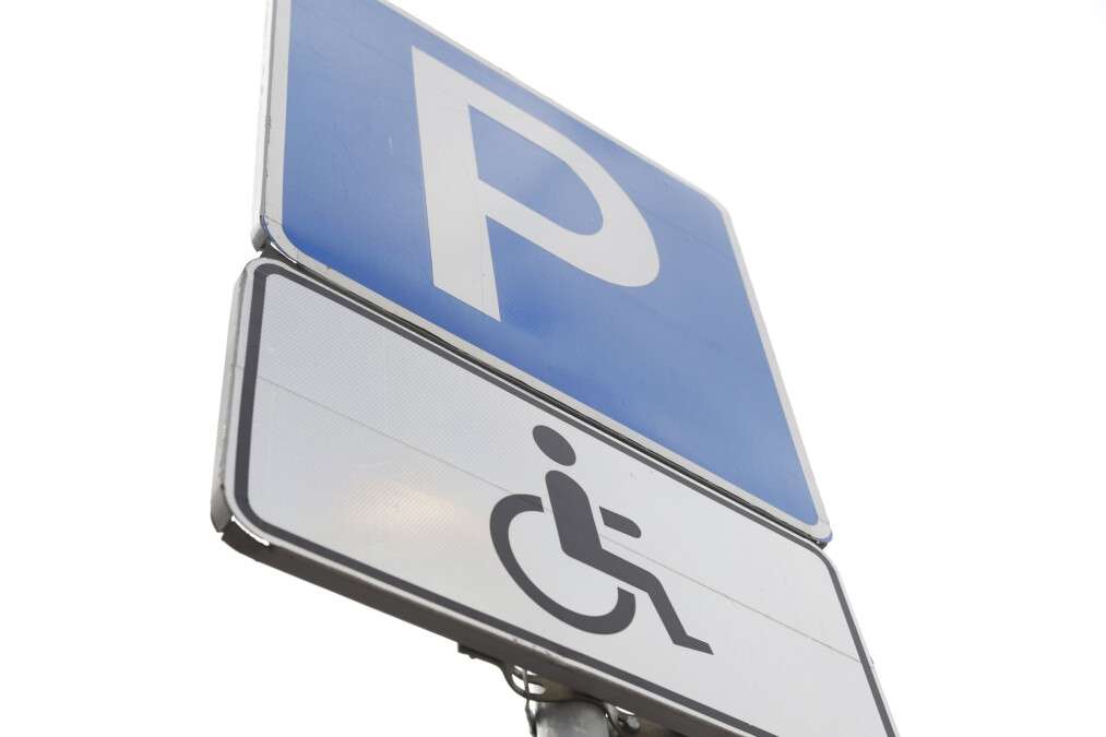 Парковка для людей с инвалидностью