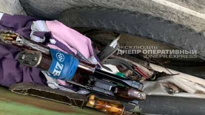 Автомат с глушителем