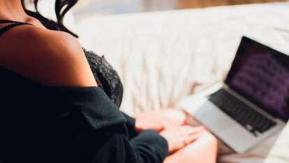 Вебкам-модель