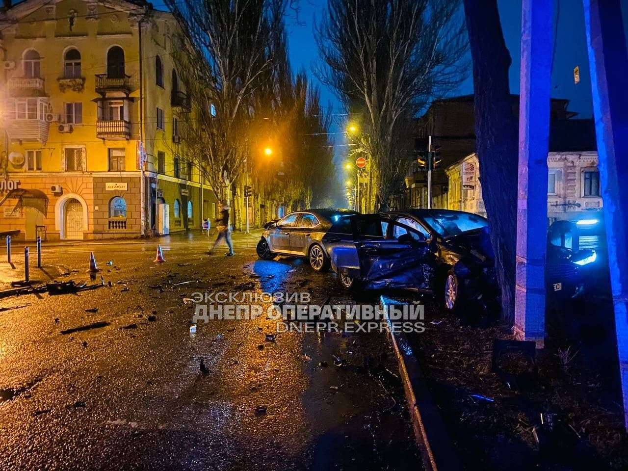 Скользящее столкновение автомобилей это