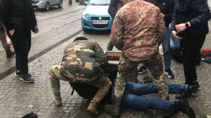 стрельба у пассажа