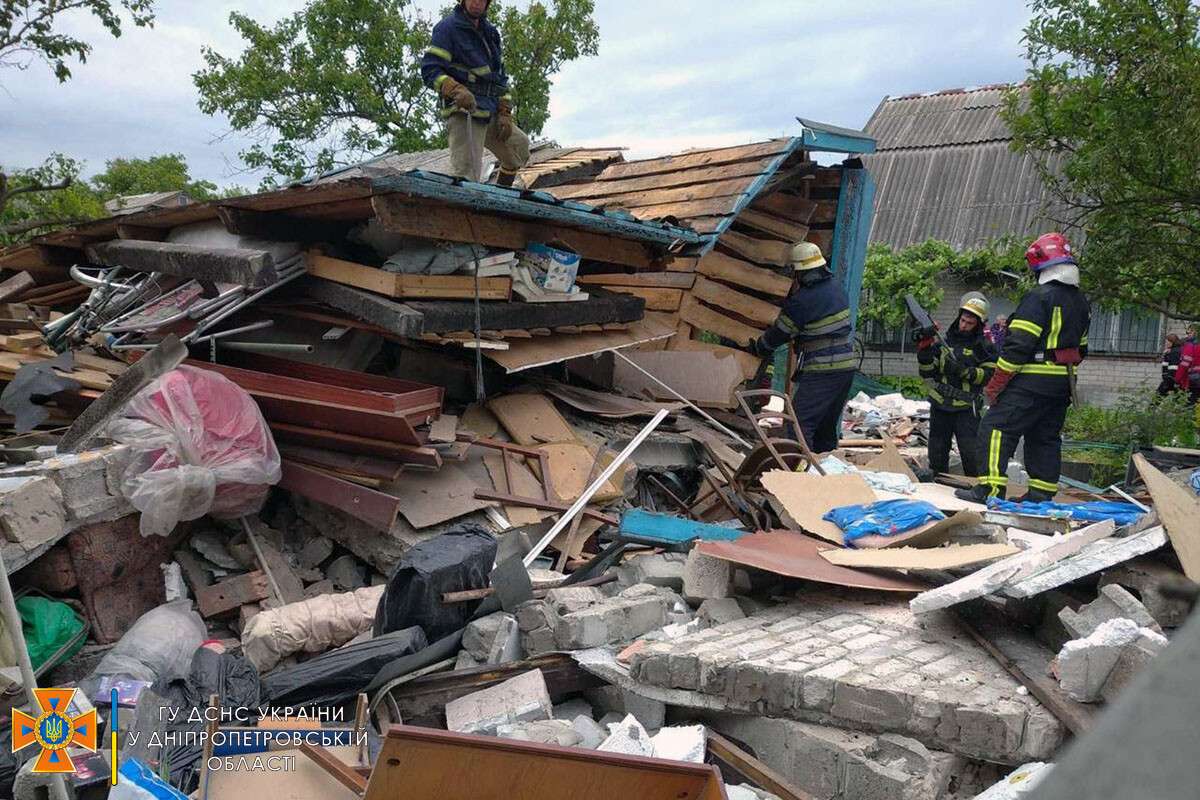 В Новоселовке обрушился дом, завалило мужчину | Днепр оперативный