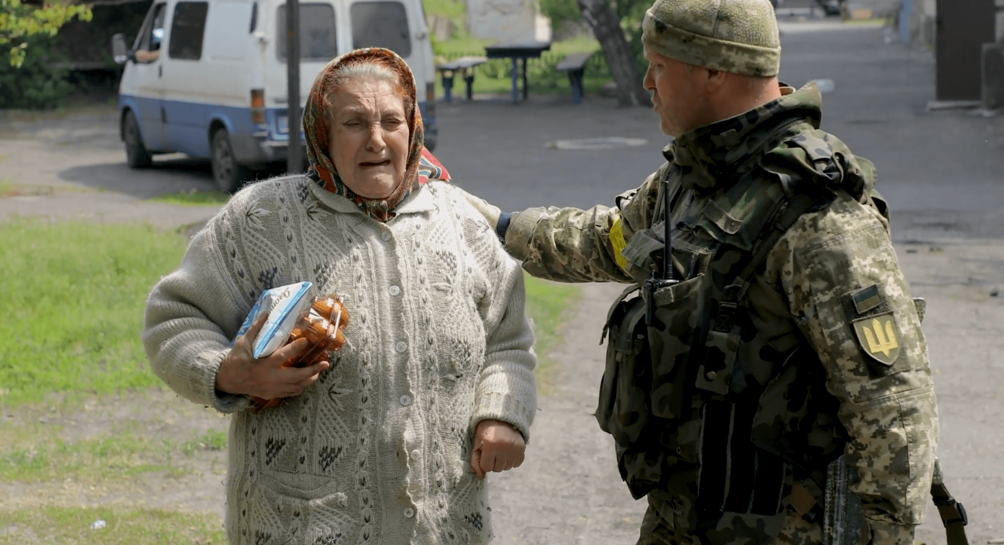 солдат и бабушка