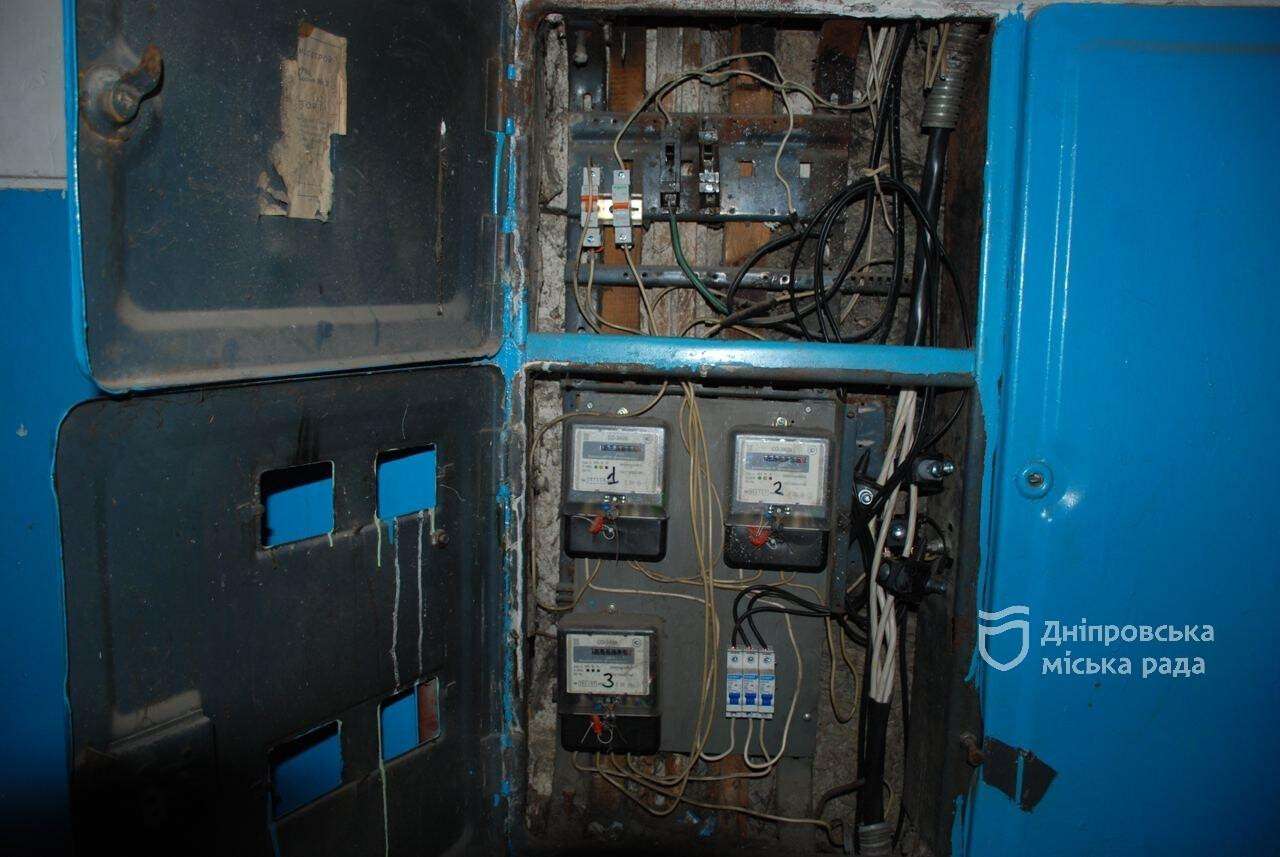 Полная замена электропроводки в доме: как во время войны выполняют ...