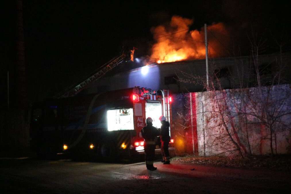 пожар на складе в Днепре