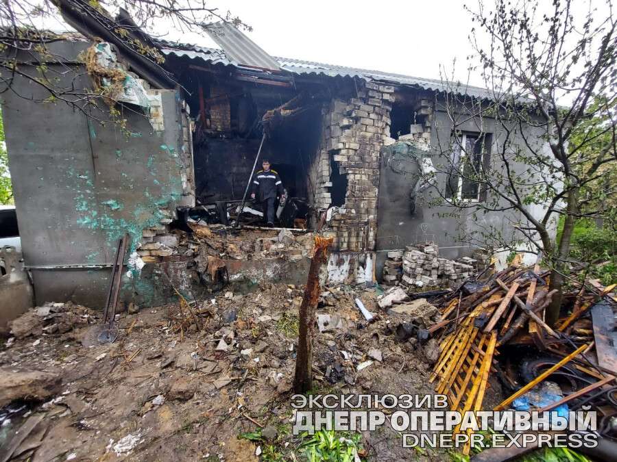 дом после ракетного удара в Днепре