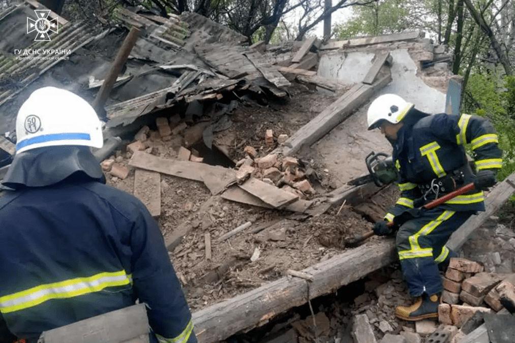 Под завалами нашли труп