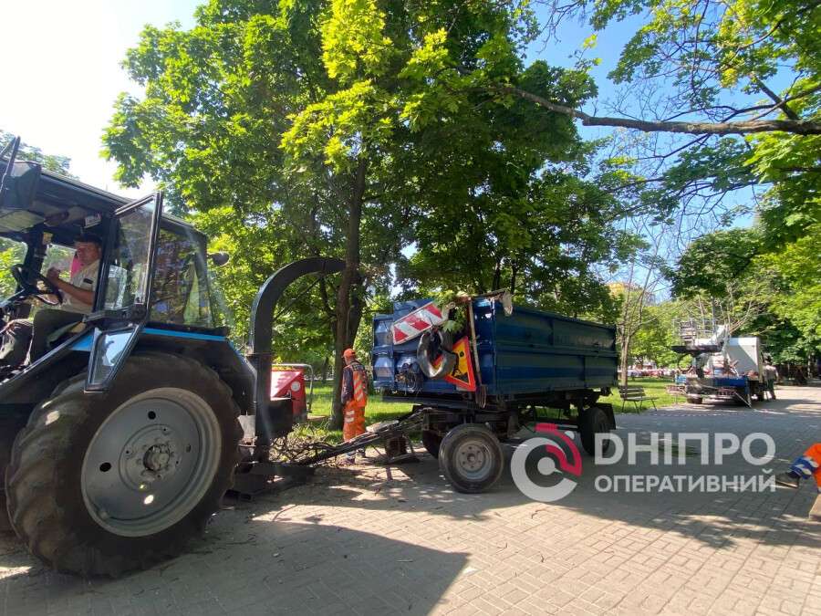 обрізка дерев