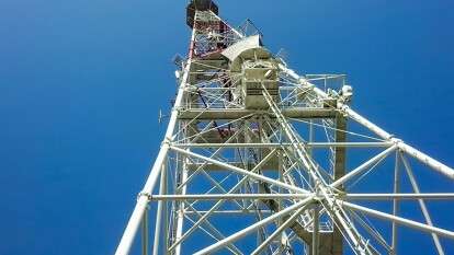 Вежа мобільного зв'язку