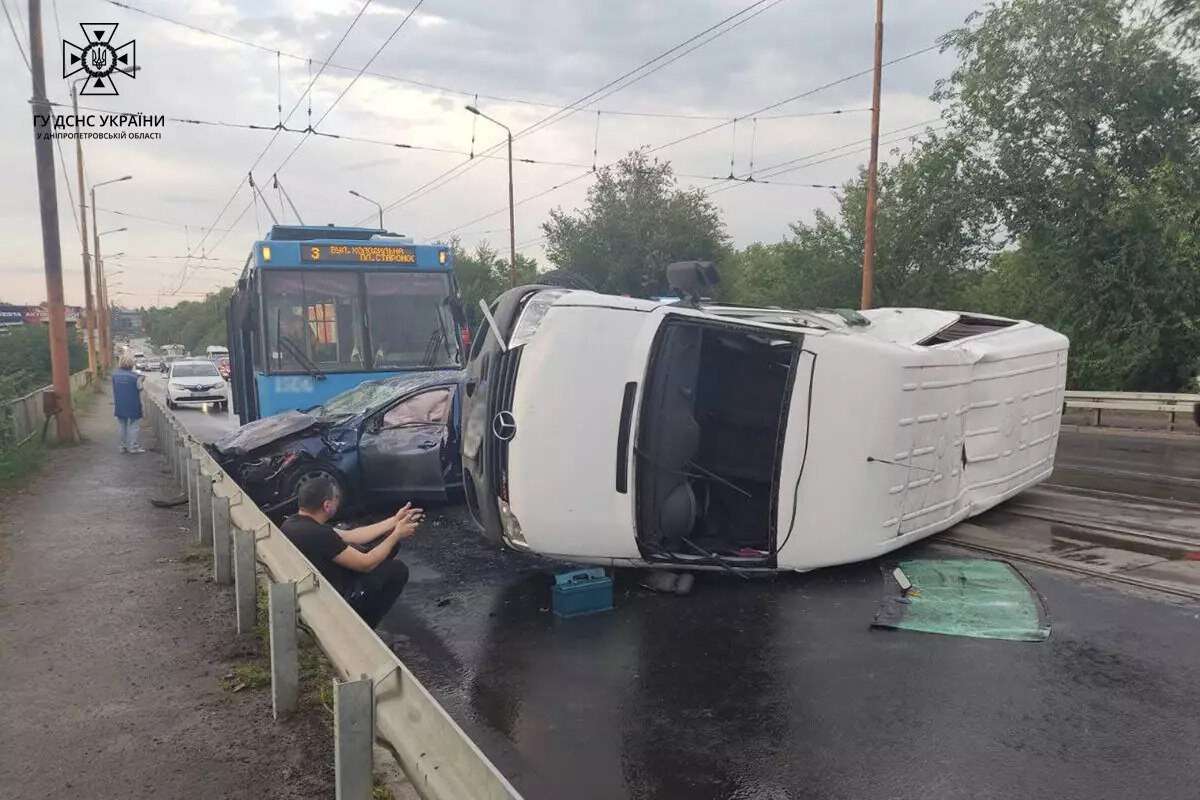 Потрійна ДТП у Дніпрі