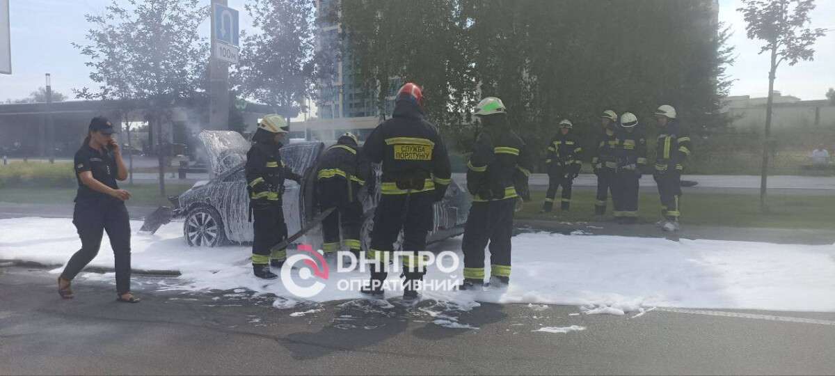 загорівся автомобіль