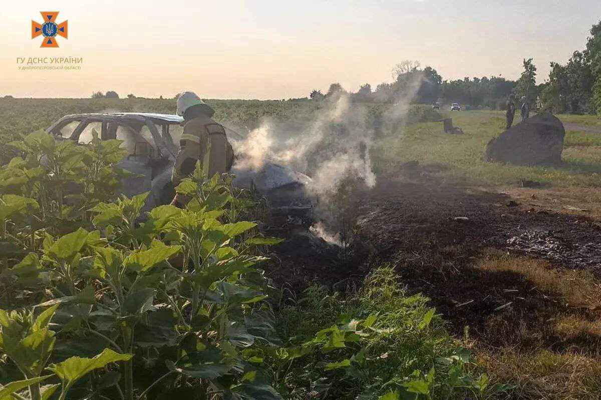 Згорів автомобіль