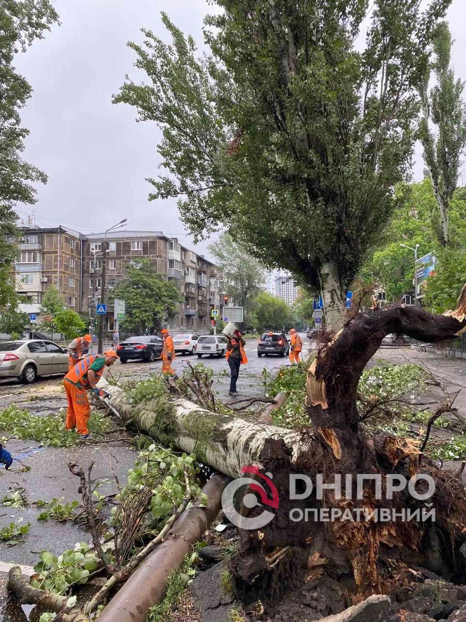 Ликвидация последствий ливня в Днепре