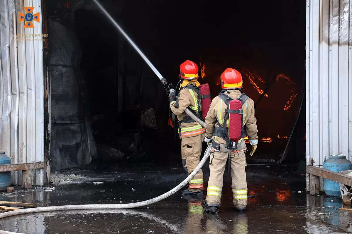 Пожежа у складському приміщенні