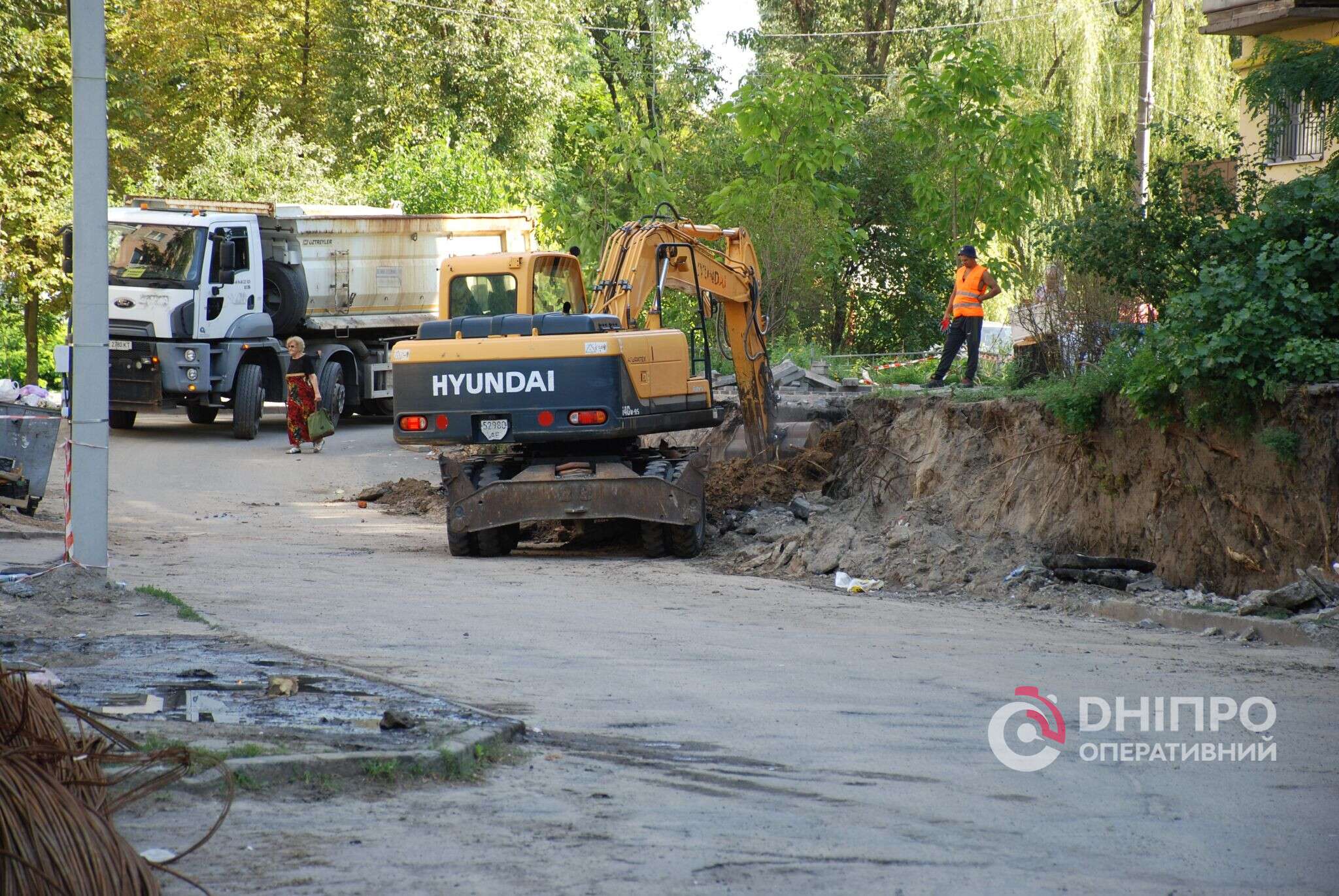 Комплексно ремонтируют дворы