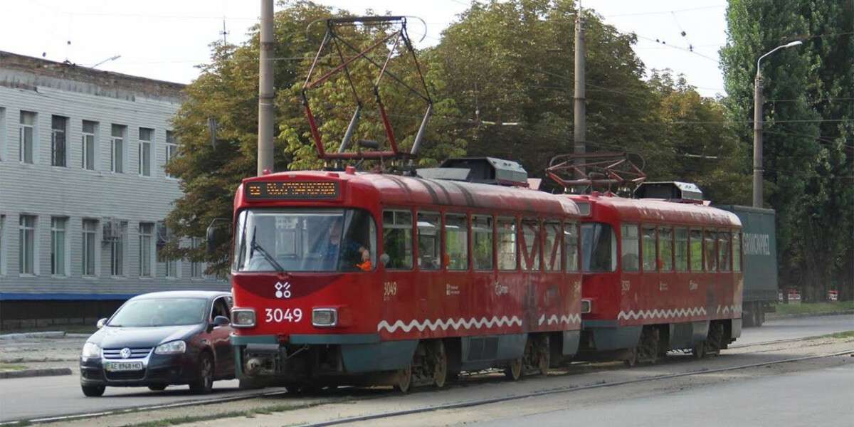 Трамвай Дніпро