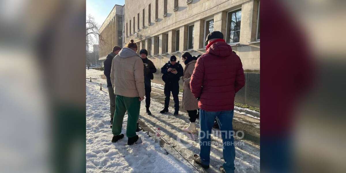 Директор театра в Днепре побил актера