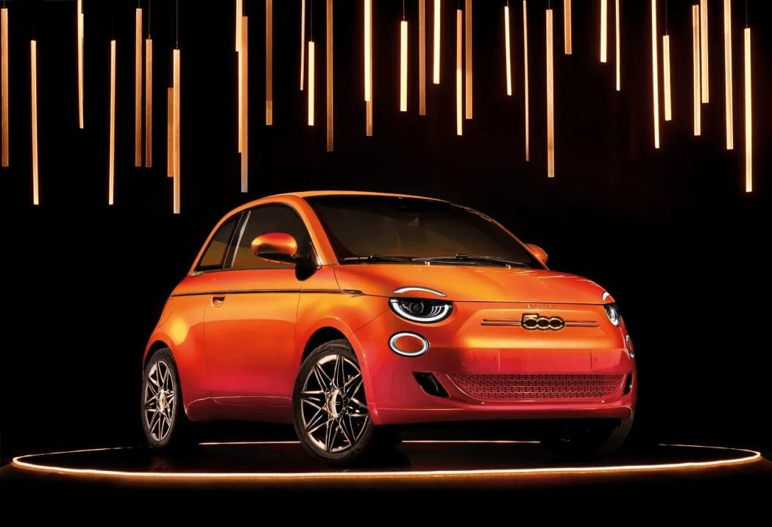 Электромобиль Fiat 500