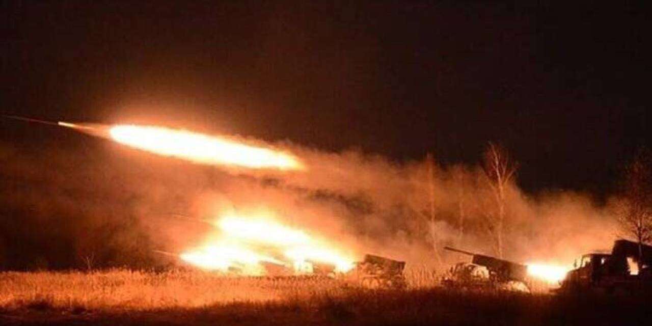 Вибухи лунали в трьох районах: як на Дніпропетровщині минула ніч на 22 листопада
У Павлоградському, Синельниківському та Нікопольському районахь Дніпропетровщини в ніч на 22 листопада було гучно від ворожих атак. Про це повідомляє…