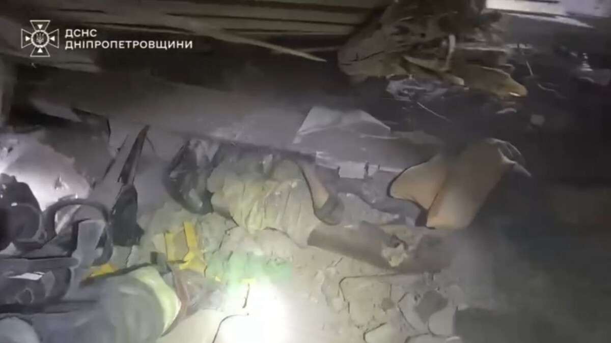 Відео від ДСНС: ракетний удар по Дніпру 26 жовтня