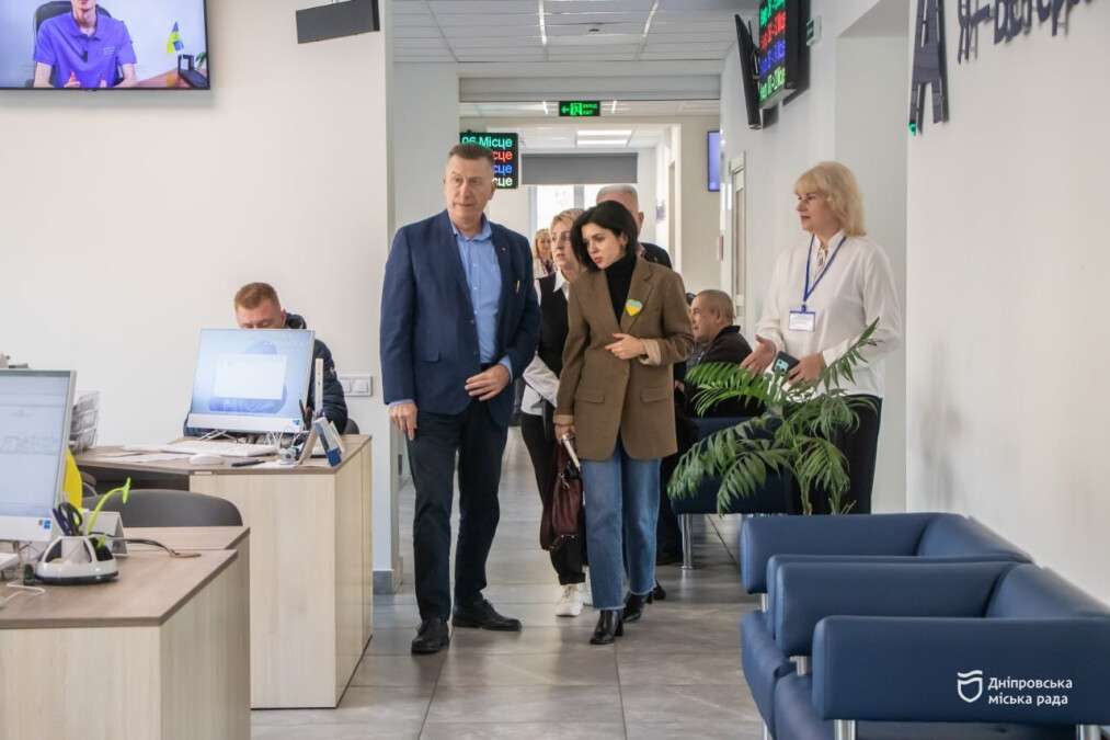 Прозорий офіс