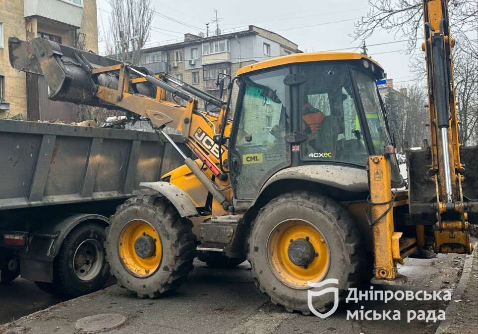 Уборка мусора в Днепре