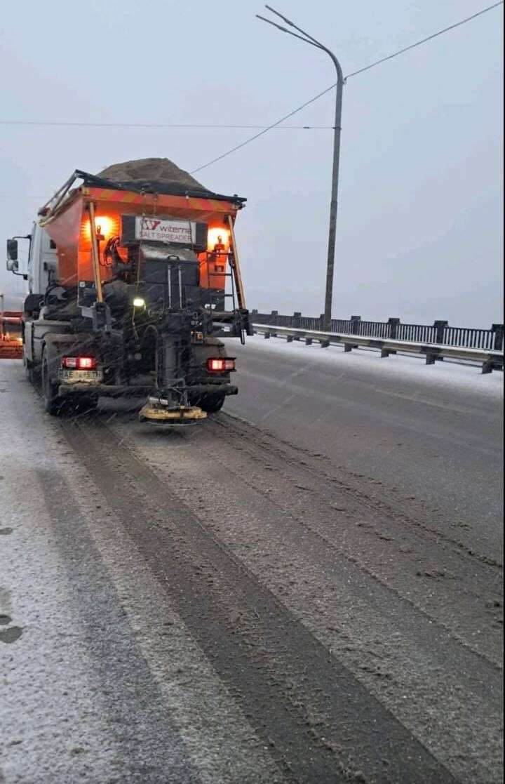 Комунальники працюють