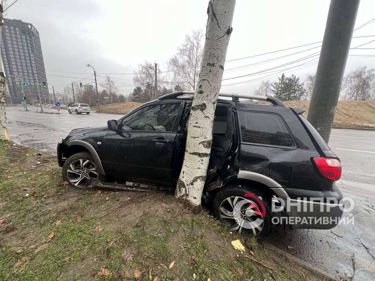 Влетел в дерево