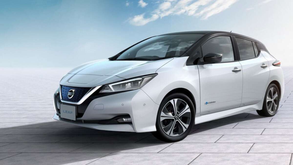 Nissan Leaf  рус