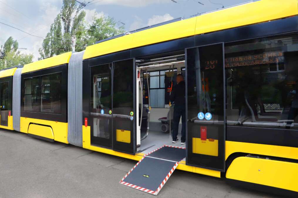 Нові трамваї Дніпро