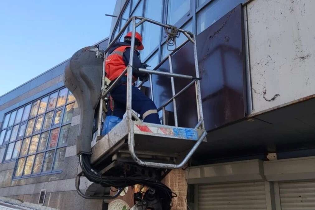 Демонтаж незаконной рекламы