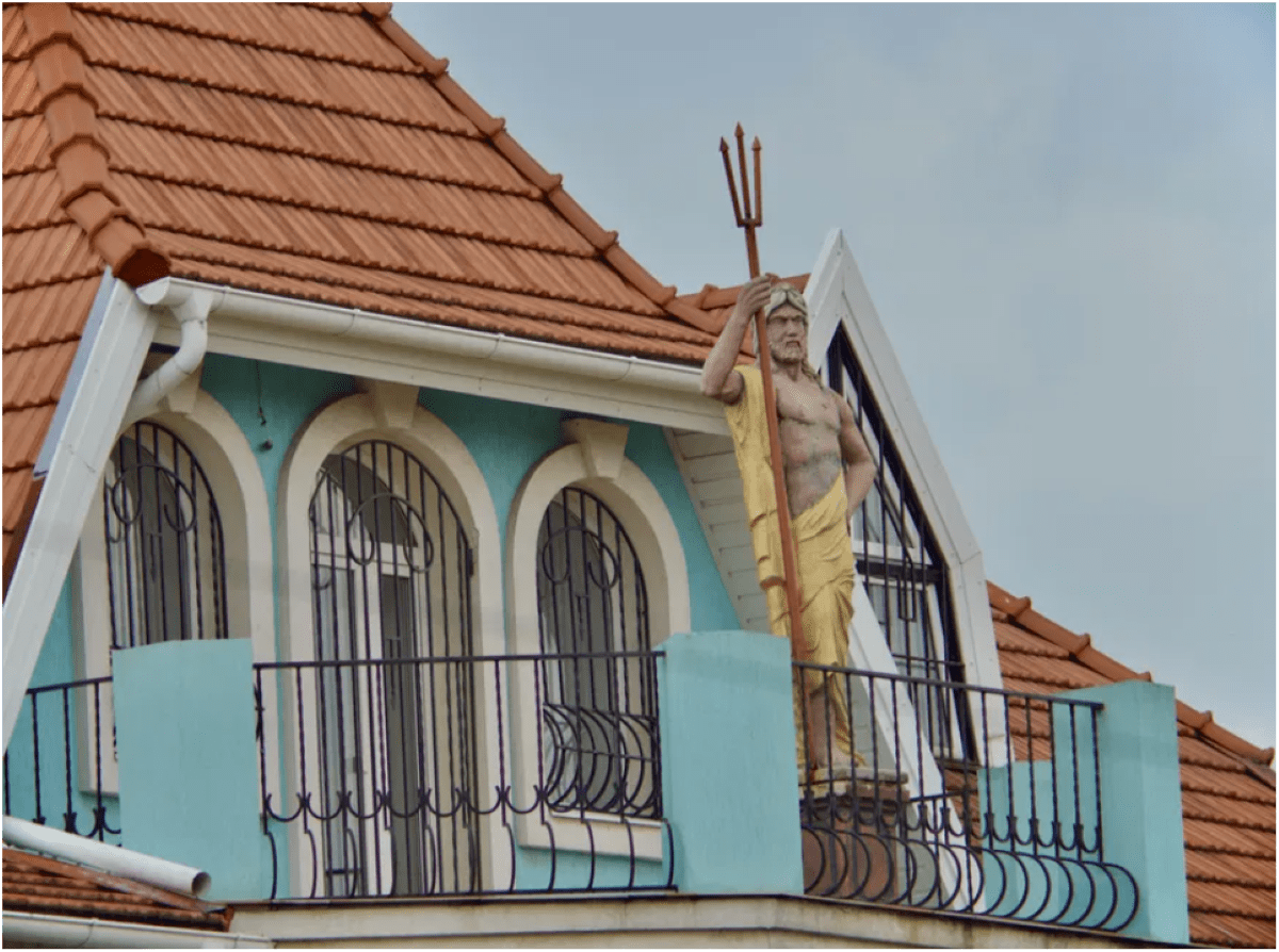 Самый дорогой дом в Днепре в мае