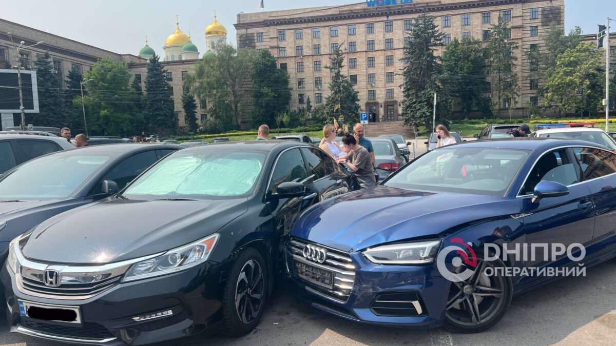 ДТП на площади Героев Майдана