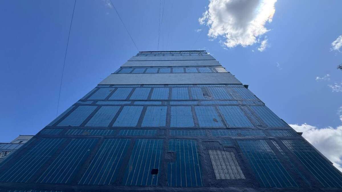 У Дніпрі оновлюють міжпанельні шви у багатоповерхівках