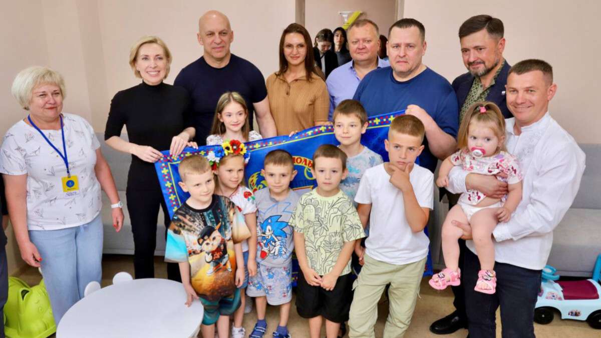 «ЯМаріуполь.Житло»: ще 30 родин отримали ключі від нових квартир