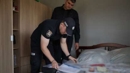 Підробляли документи та продавали по всій Україні - викрито масштабну схему