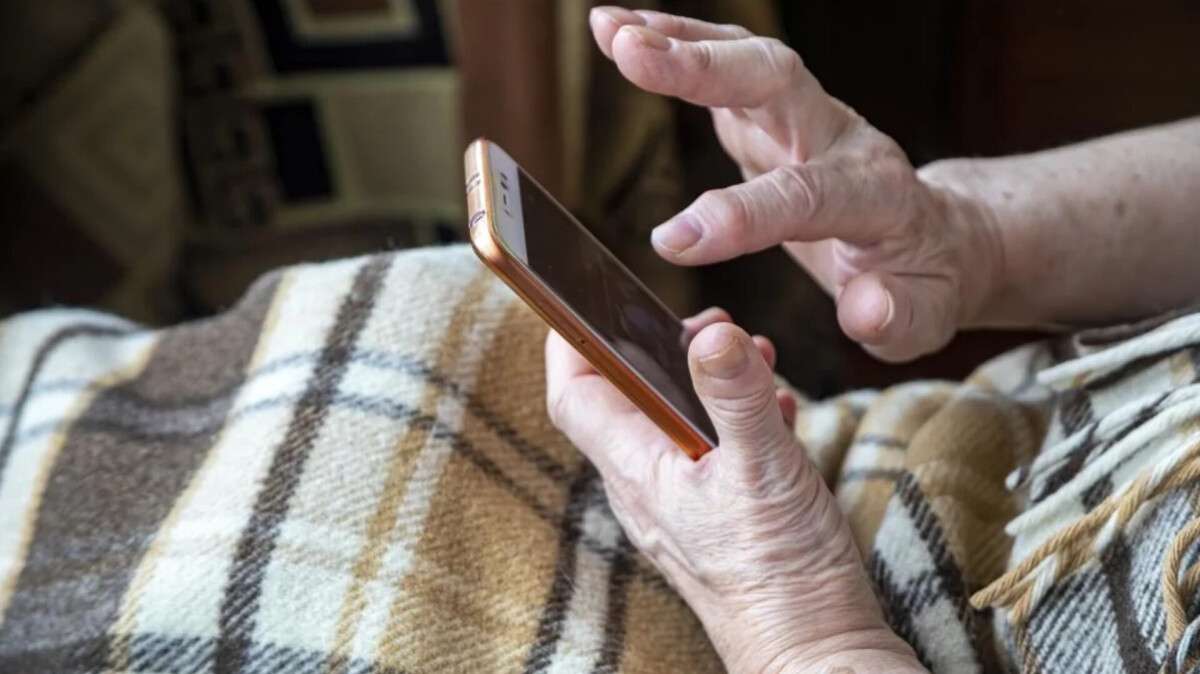 Днепрян предупреждают об атаках мошенников