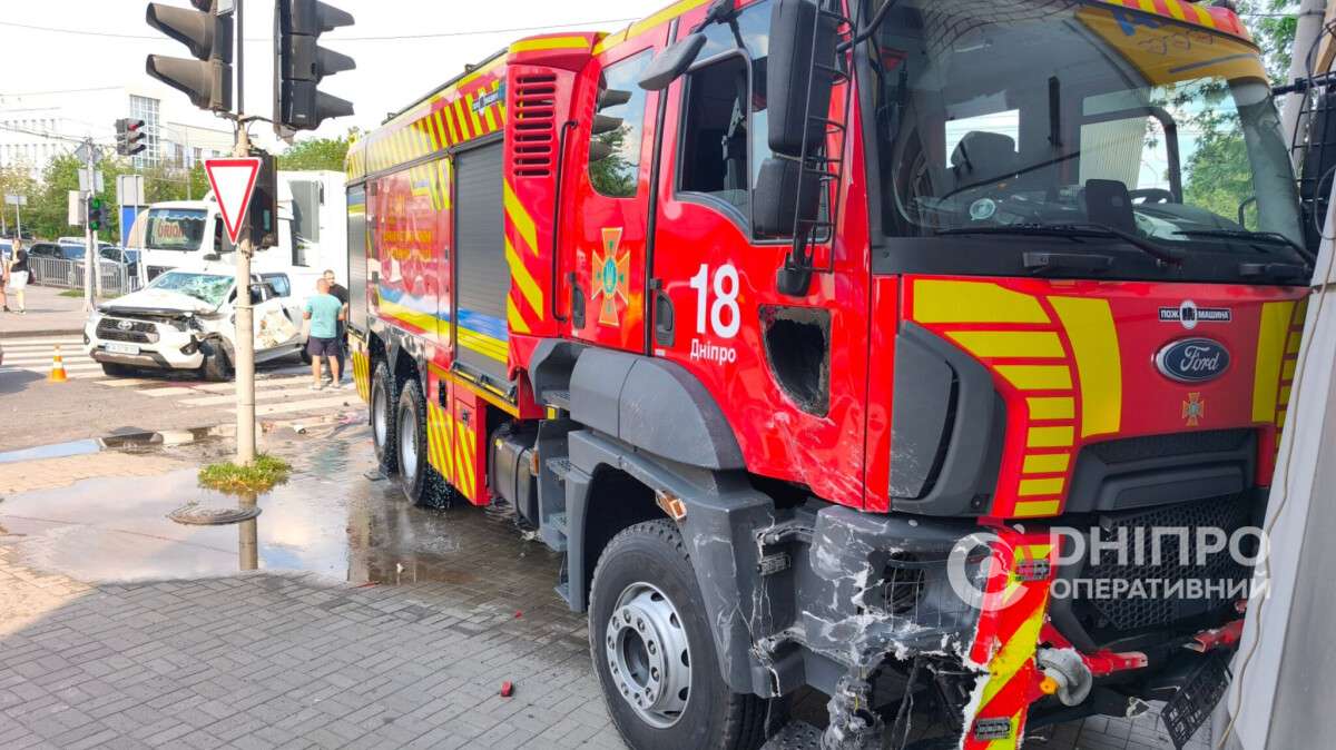 ДТП на Слобожанском проспекте с участием авто ГСЧС