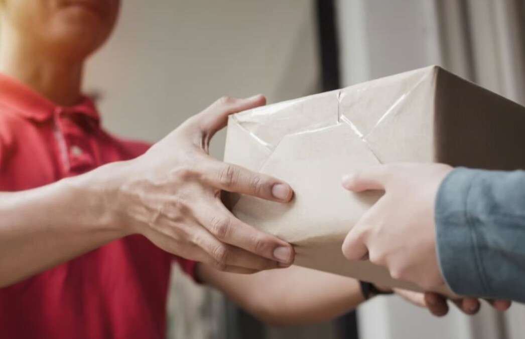 Посилки від шахраїв