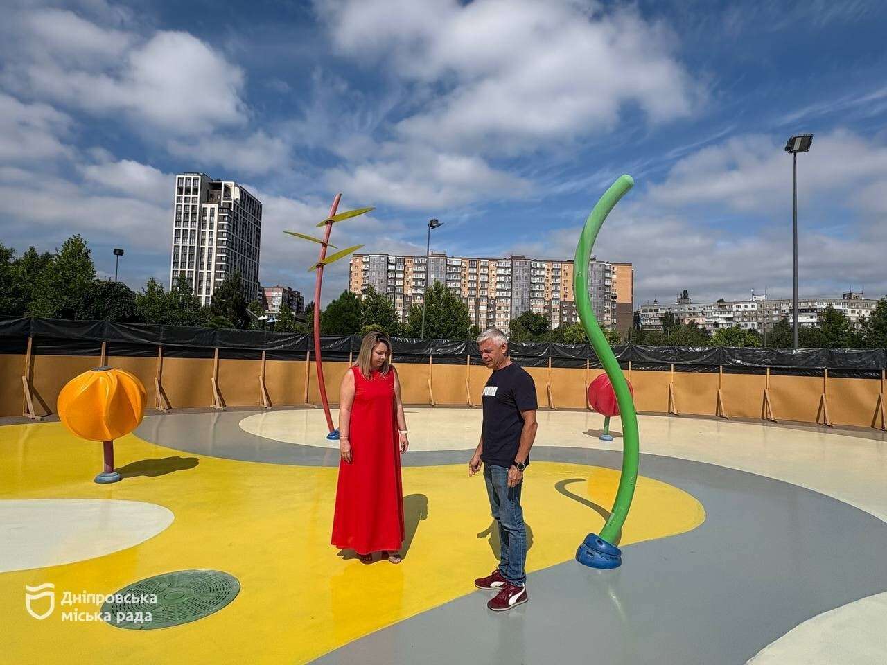 Детские площадки ремонтируют по просьбе днепрян