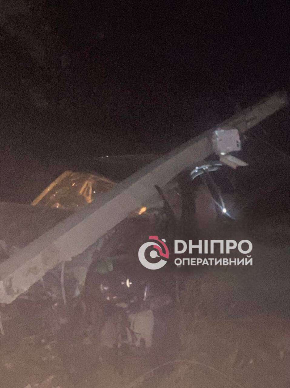 Авто влетело в столб