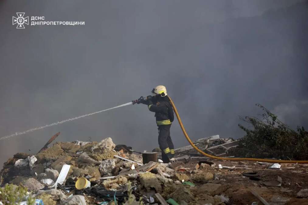 Масштабна пожежа у Дніпровському районі