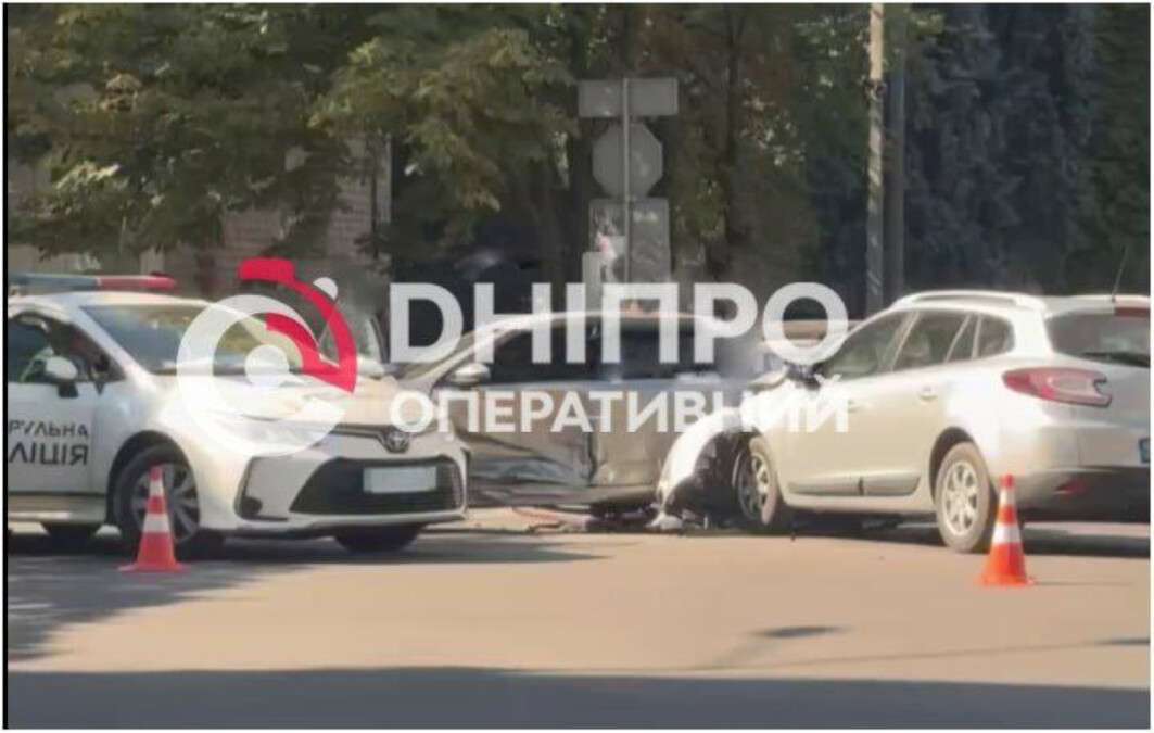 ДТП на Половицькій у Дніпрі