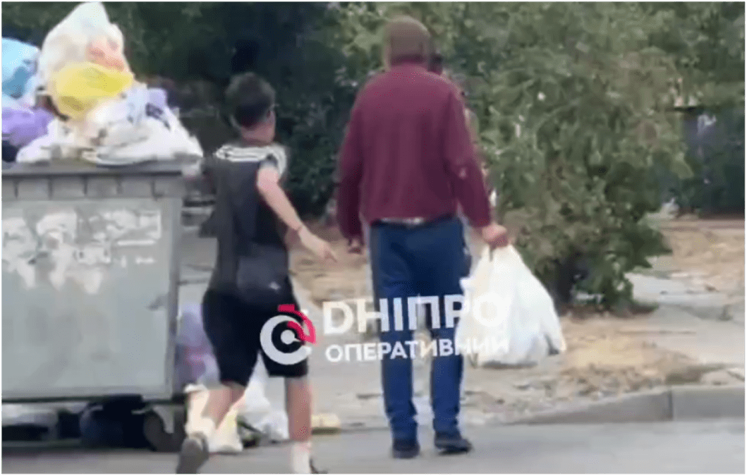 Школьник напал на прохожего