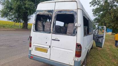 Удар дроном по микроавтобусу на Днепропетровщине