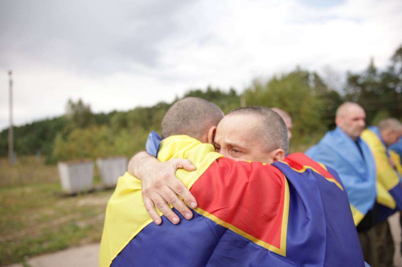 Домой вернулись пленные