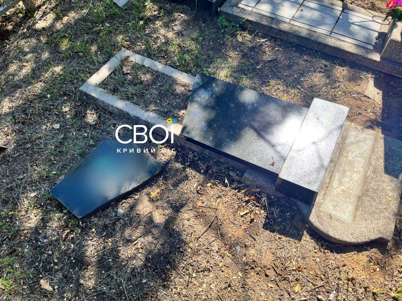 Всебратское кладбище