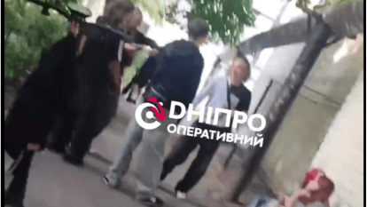 Підлітки-вандали у парку Писаржевського